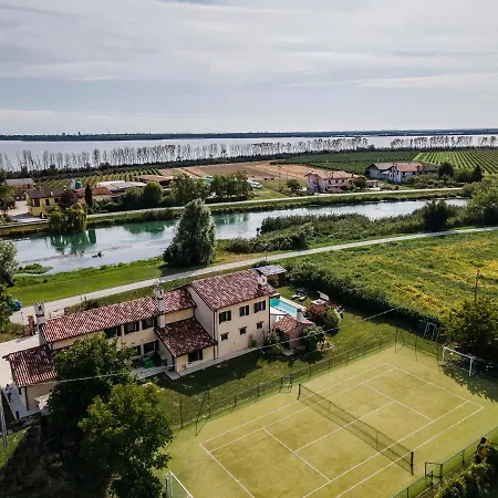 Villa Tania *