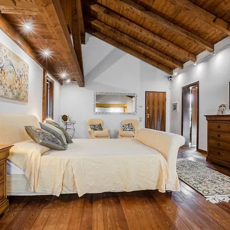 Villa Tania